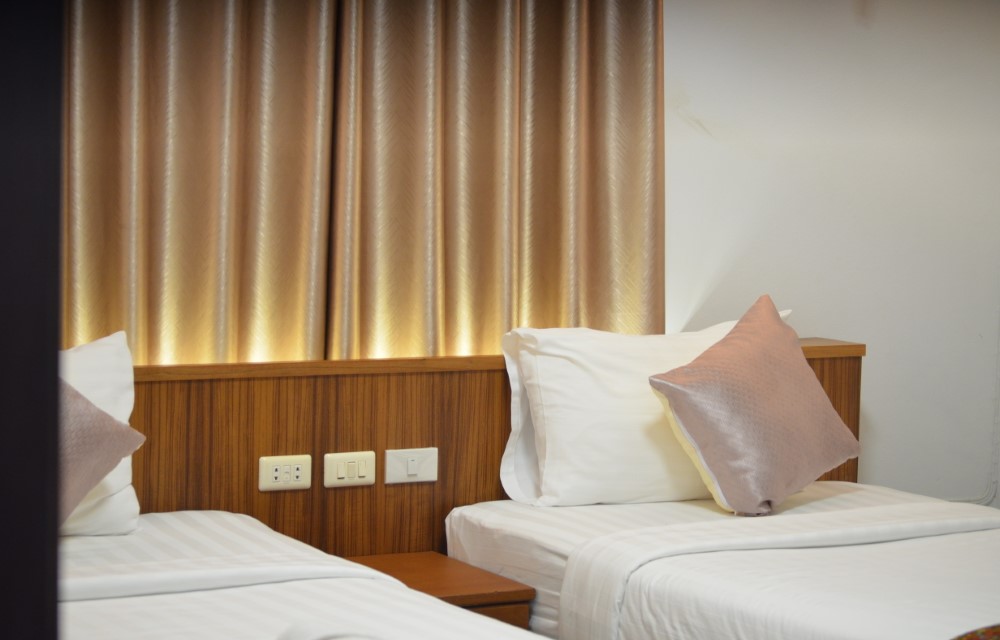 Stay at Cleanwave Resort in Chumphon Thailand.